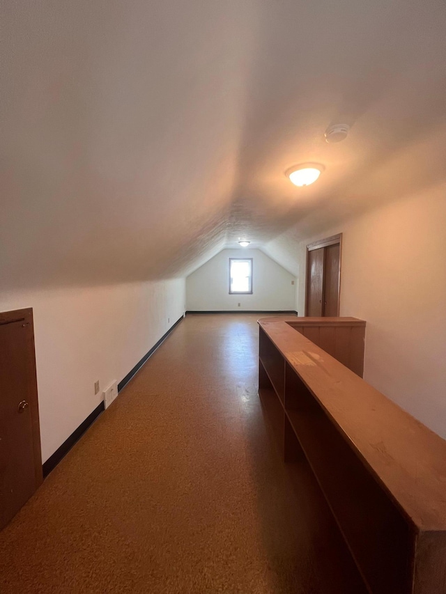 1008 4th St E, Saint Paul, MN 55106 - bonus room with vaulted ceiling