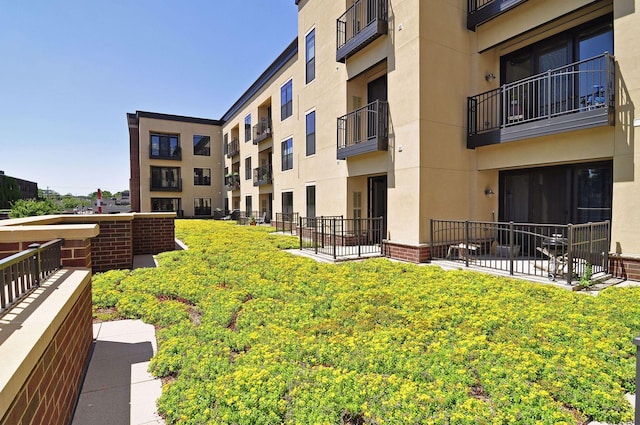 view of surrounding community