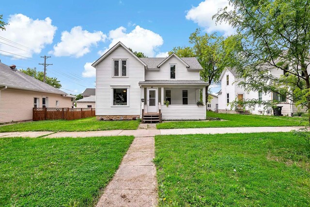 706 Broad St, Mankato, MN 56001 - view of front of property with a shingled roof