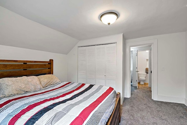 706 Broad St, Mankato, MN 56001 - bedroom with carpet, a closet, and vaulted ceiling