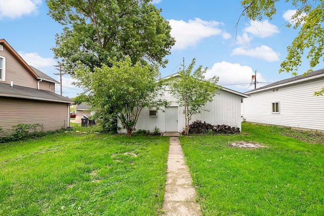706 Broad St, Mankato, MN 56001 - view of grassy yard
