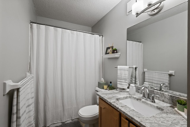 full bathroom featuring a textured ceiling, toilet, vanity, and a shower with shower curtain