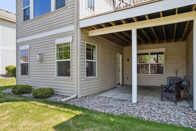 8172 Virginia Ln, Savage, MN 55378 - view of patio