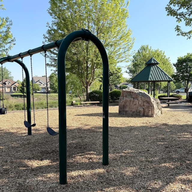8172 Virginia Ln, Savage, MN 55378 - view of property's community featuring a gazebo