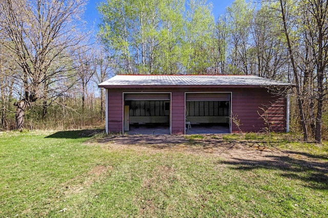 view of outdoor structure with an outdoor structure