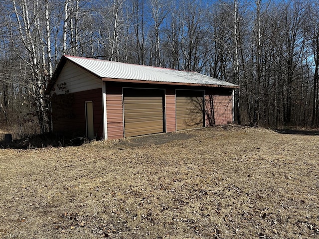view of detached garage