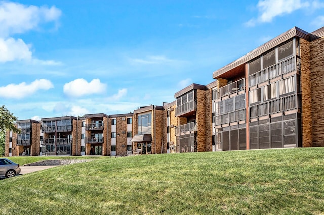 2700 Oxford St N Unit 102, Roseville, MN 55113 - view of apartment building / complex