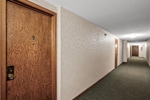 2700 Oxford St N Unit 102, Roseville, MN 55113 - hall featuring carpet and a textured ceiling