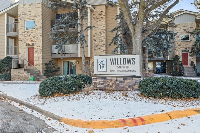 2220 Ridge Dr Unit 11, Saint Louis Park, MN 55416 - view of community sign