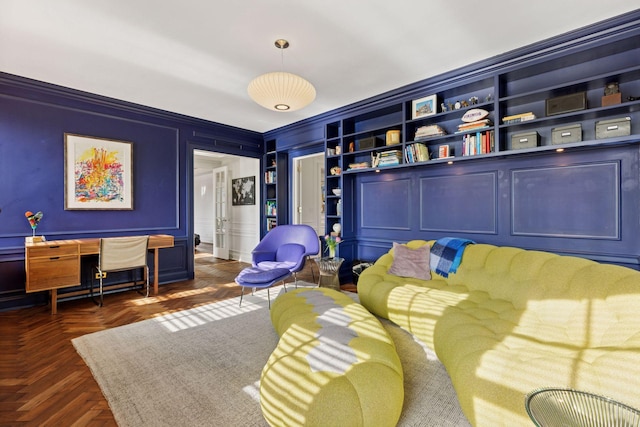 510 Groveland Ave Unit 304, Minneapolis, MN 55403 - living area with crown molding and a decorative wall
