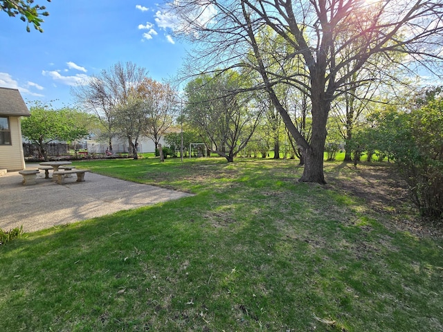 735 10th Ave S, Waite Park, MN 56387 - view of green lawn