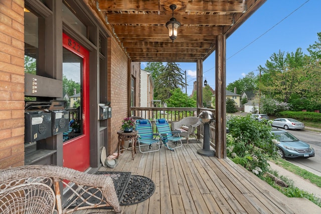822 35th St, Minneapolis, MN 55408 - view of wooden deck