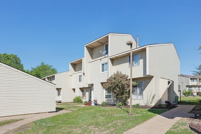 5624 Brookdale Dr N, Brooklyn Park, MN 55443 - view of building exterior