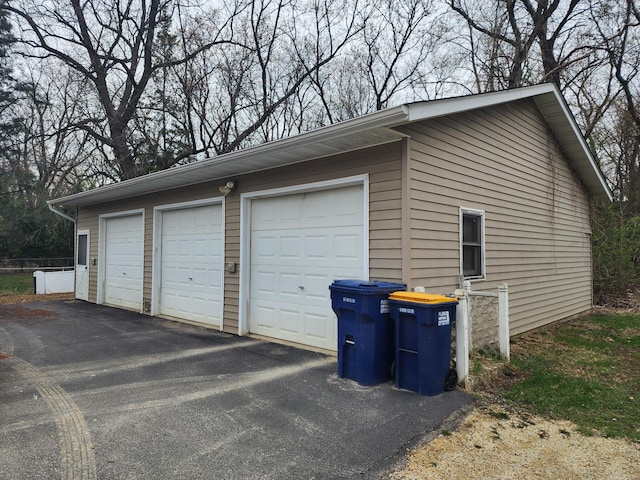 713 Home St, Kenyon, MN 55946 - view of detached garage