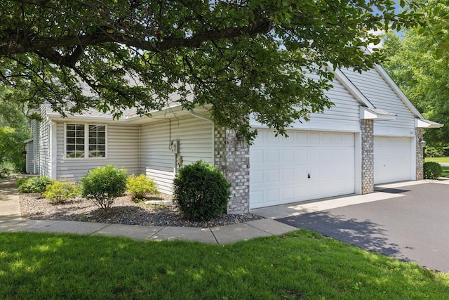 3819 Stonehaven Ct, Anoka, MN 55303 - photo 1