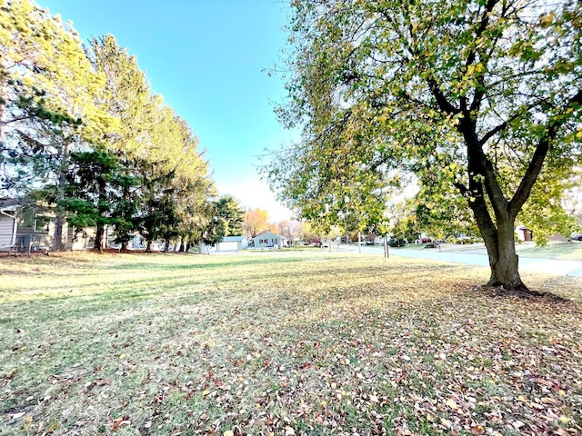 2569 Stacker Blvd, White Bear Twp, MN 55110