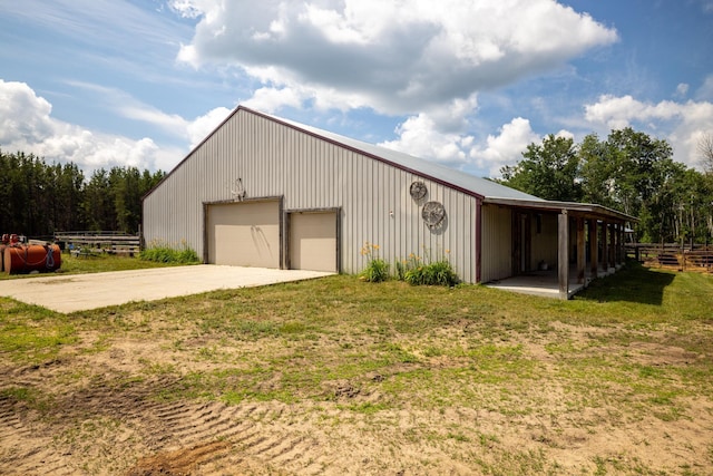 view of detached garage