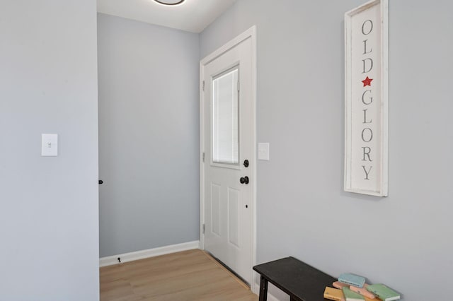 3544 Lee Ave N, Crystal, MN 55422 - entryway featuring light wood-style flooring and baseboards