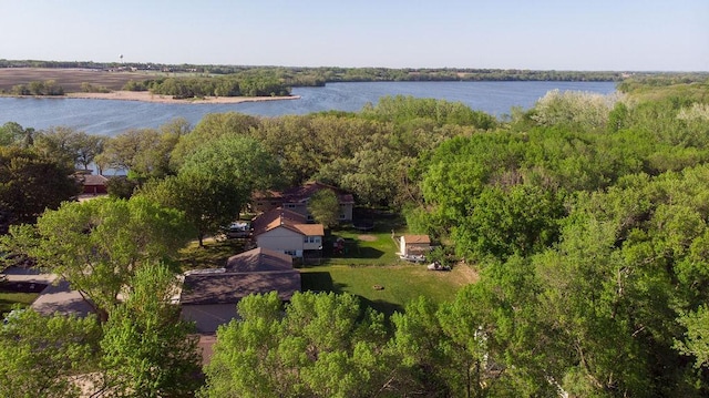 408 19th St NW, Willmar, MN 56201 - aerial view of property and surrounding area with a nearby body of water