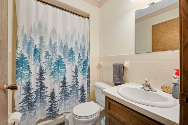 11110 Utica Ave S, Bloomington, MN 55437 - full bath featuring toilet, vanity, a shower with curtain, tile walls, and crown molding