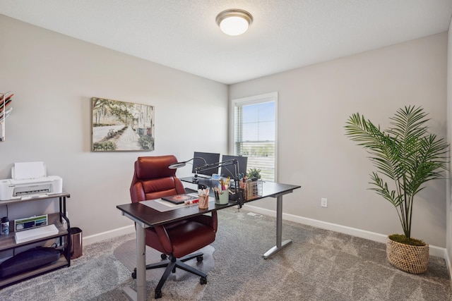 1836 Tyrone Dr, Shakopee, MN 55379 - carpeted office space with baseboards