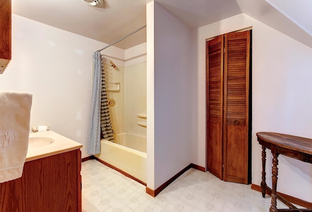 624 Main St, West Concord, MN 55985 - bathroom featuring tile patterned floors, shower / tub combo, vanity, and a closet