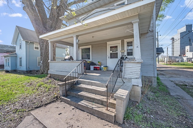 view of front of property with covered porch