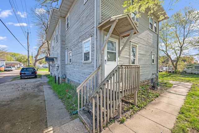 view of home's exterior