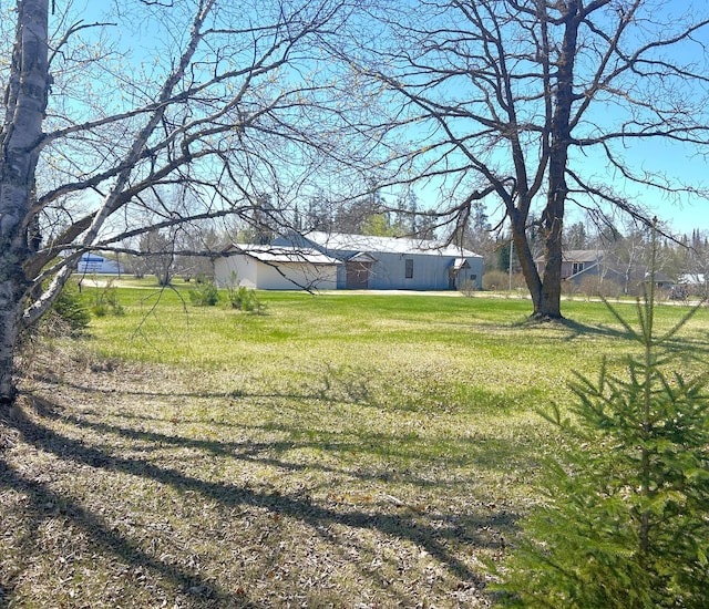 55715 State Highway 11, Warroad, MN 56763 - view of grassy yard