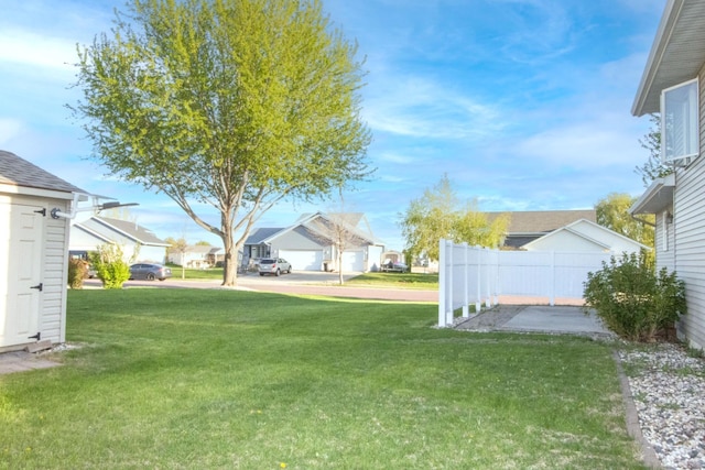 147 Waynesborough Way, Mankato, MN 56001 - view of grassy yard with a residential view