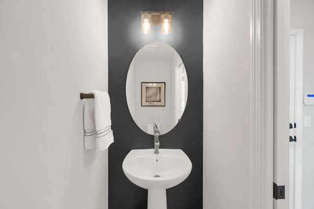 19307 Colonial Trl, Farmington, MN 55024 - view of bathroom
