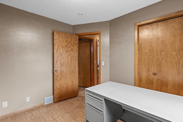 8251 158th Ln NW, Ramsey, MN 55303 - office space with baseboards