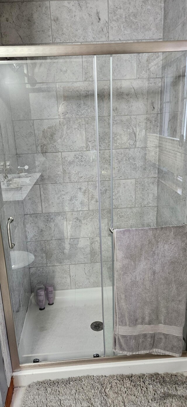 14092 Dearborn Path, Rosemount, MN 55068 - full bathroom with a shower stall