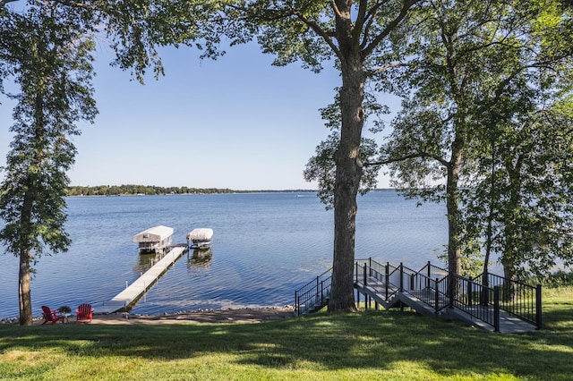 622 S Shore Dr, Detroit Lakes, MN 56501