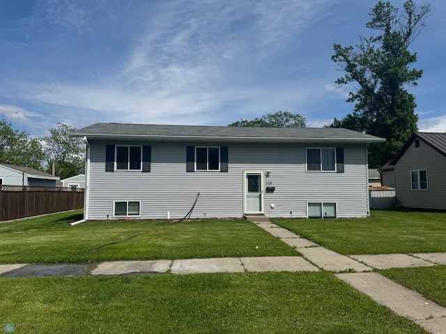 316 4th S, Breckenridge, MN 56520 - view of front of home with entry steps