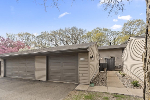 4348 Arden View Ct, Arden Hills, MN 55112 - view of detached garage