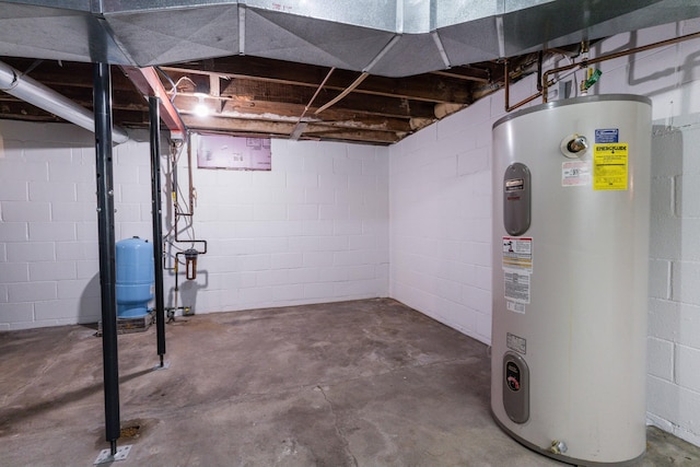 15126 Tumuli Rd, Dalton, MN 56324 - unfinished below grade area with water heater and a water pressure tank