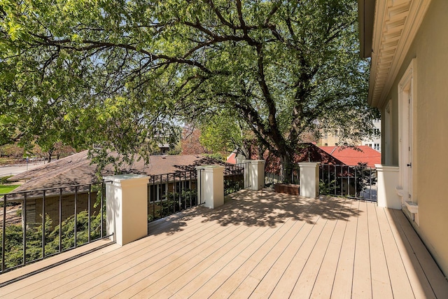 421 Summit Ave Unit 2, Saint Paul, MN 55102 - view of wooden terrace