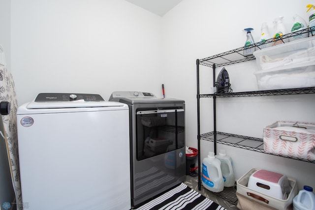 laundry room featuring independent washer and dryer