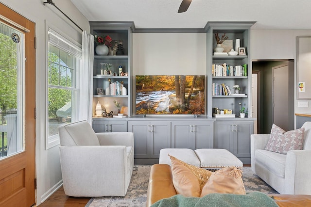 343 Primrose Path, Bayport, MN 55003 - living area with ceiling fan