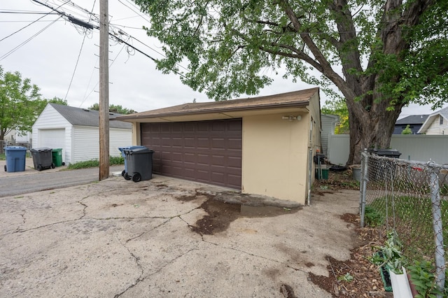 4448 43rd Ave S, Minneapolis, MN 55406 - view of detached garage