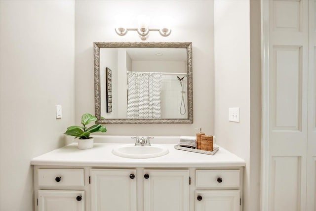 14716 Oak Run Ln, Burnsville, MN 55306 - bathroom with vanity