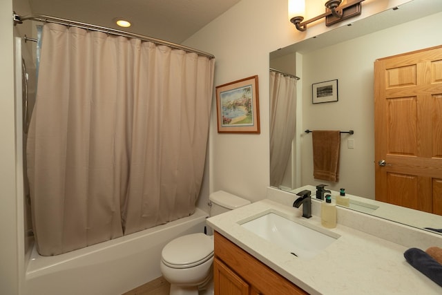 bathroom featuring toilet, shower / bath combo with shower curtain, vanity, and recessed lighting