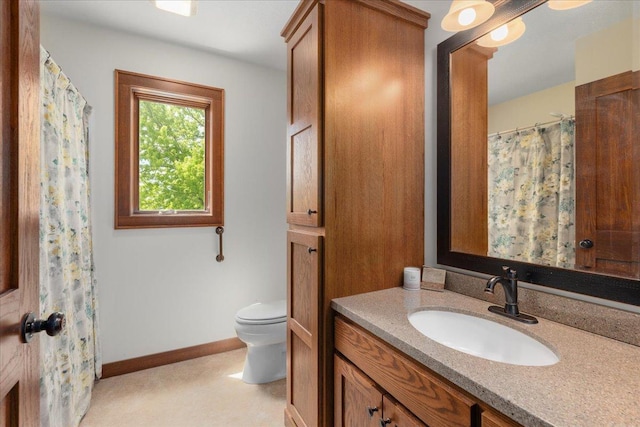 1704 156th St, Erin Prairie Twp, WI 54017 - full bathroom featuring toilet and vanity