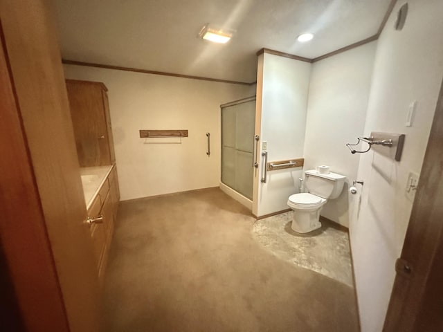 bathroom with crown molding, toilet, a shower stall, baseboards, and recessed lighting