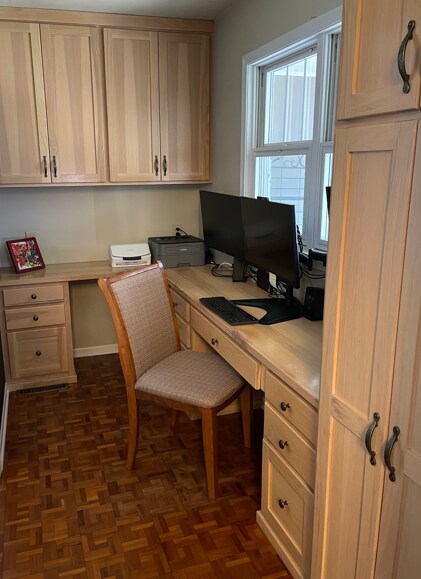3918 Willmatt Hl, Minnetonka, MN 55305 - home office with built in desk and baseboards