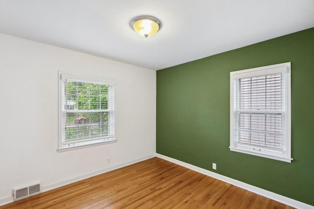 5341 Knox Ave S, Minneapolis, MN 55419 - empty room with baseboards and light wood-type flooring