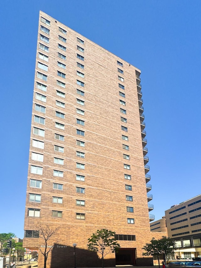 26 10th St W Unit 1701, Saint Paul, MN 55102 - view of apartment building / complex