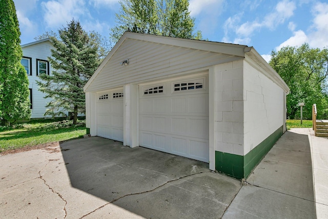 view of detached garage
