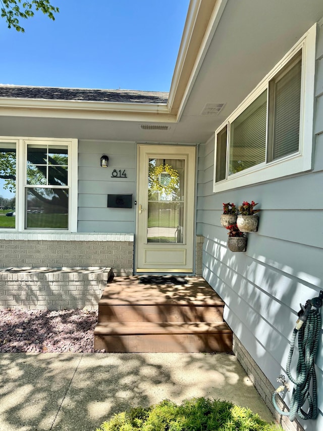 view of property entrance